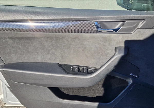 Skoda Superb cena 70000 przebieg: 189106, rok produkcji 2018 z Kcynia małe 301